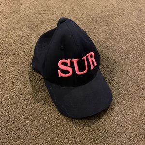 Sur hat